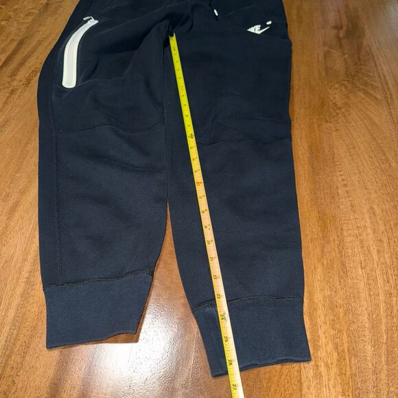 Nike Women’s Tech Fleece Joggers M. Style 931828-011, White Zip Pocket - Picture 6 of 6